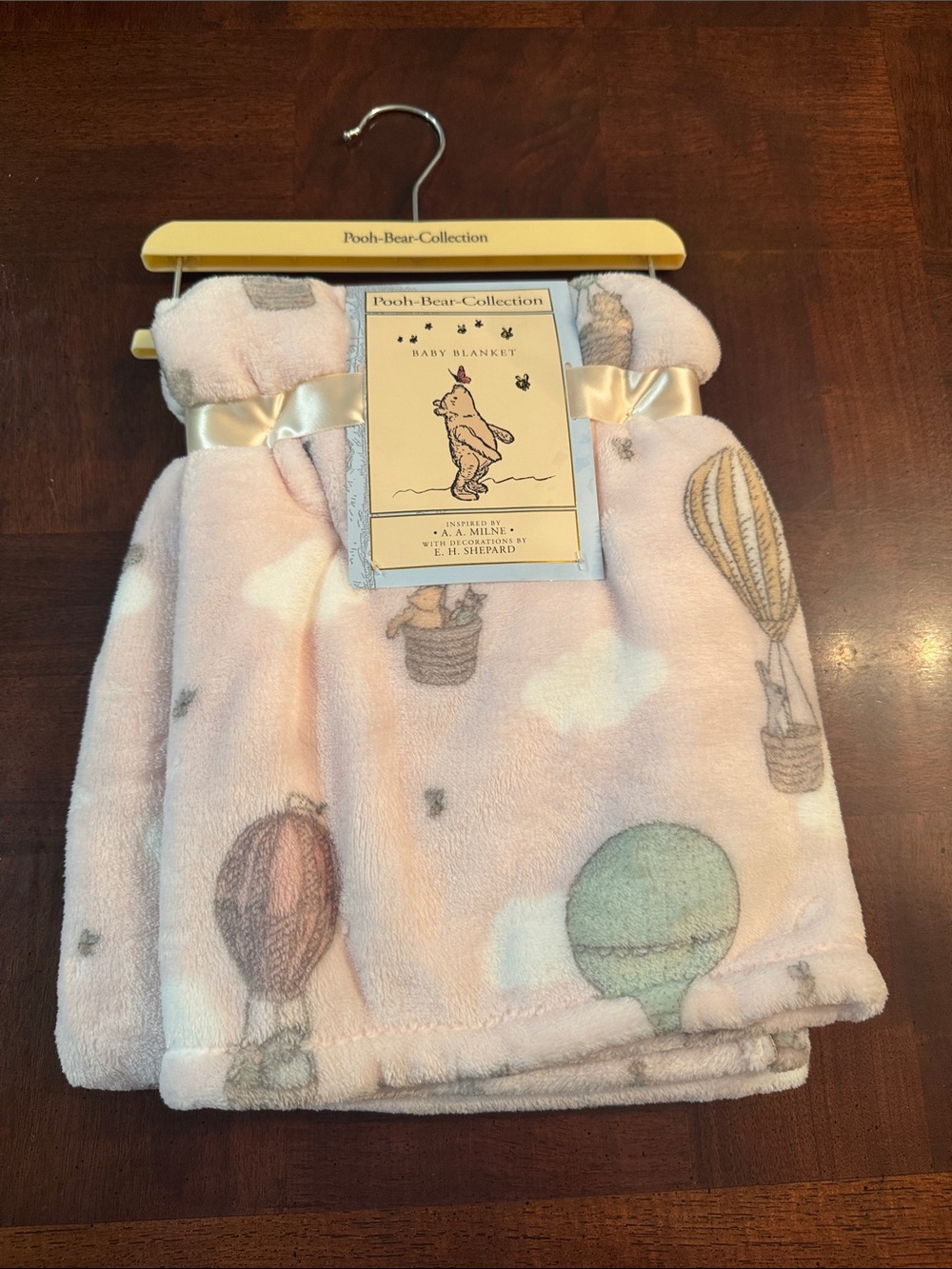 Winnie the Pooh Baby Collection Pooh Bear Blanket New 30" x 40"
